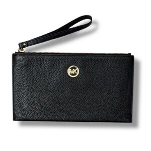 MICHAEL KORS Black Fulton Large Zip Wristlet | EUC